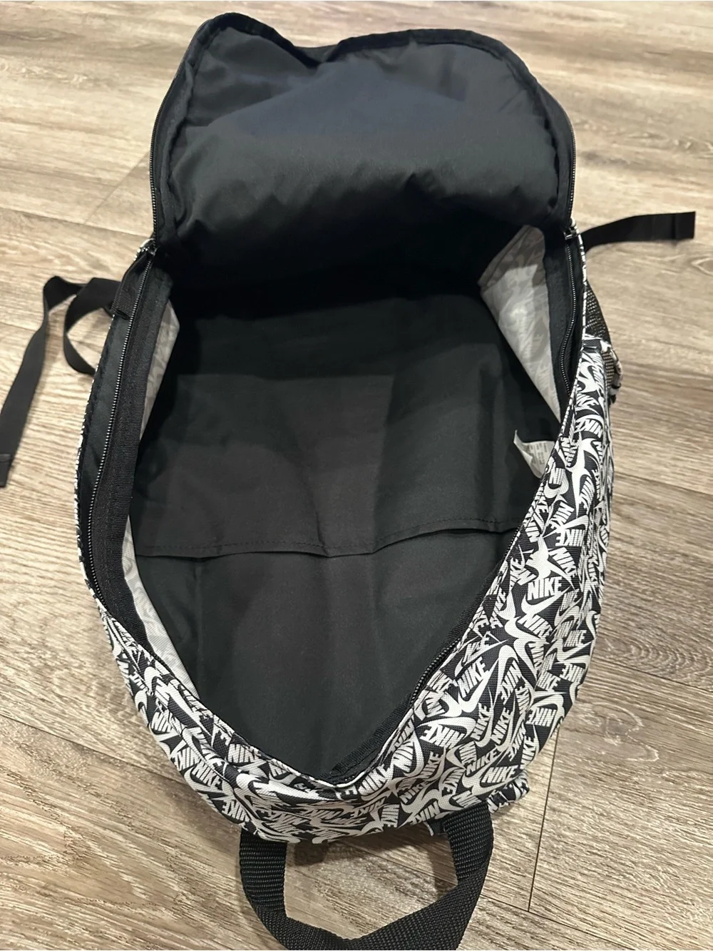 Nike Black & White Logo-Print Backpack